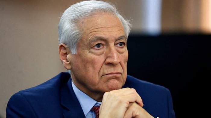 Heraldo Muñoz: “Que el gobierno se ponga la mano en el corazón y la otra mano en la billetera”