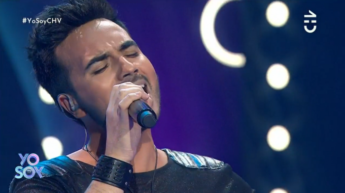 Luis Fonsi se lució en el escenario interpretando 