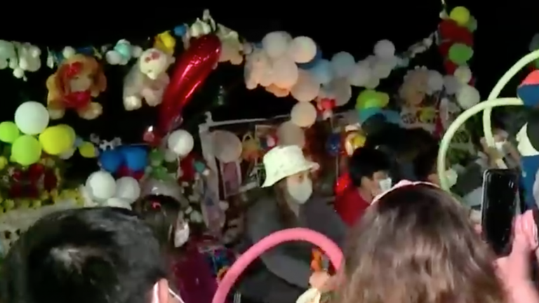 Abrazos y condolencias: Mamá de Tomás agradeció muestras de cariño