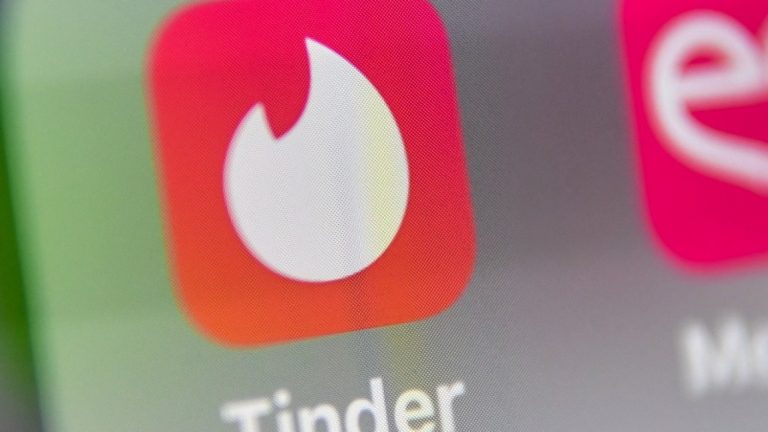 Tinder comenzará a mostrar los antecedentes de violencia de género al hacer match