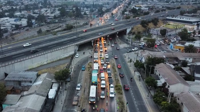 Ocho nuevas comunas de la RM retroceden a cuarentena