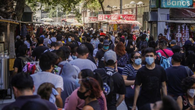 Informe Epidemiológico: RM tiene la mayor cantidad de casos activos con más de 15 mil contagiantes