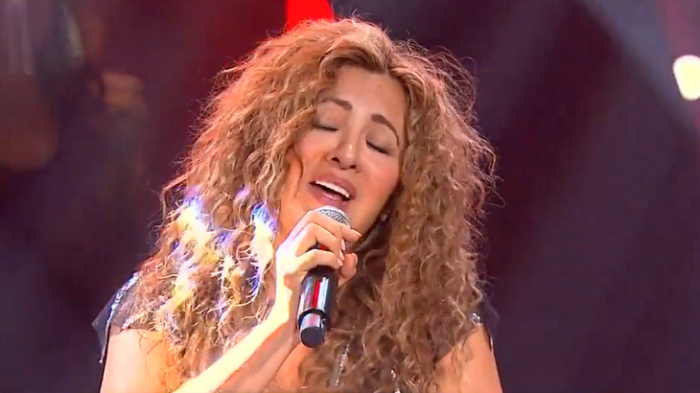 Llena de nostalgia: Así fue la interpretación de Shakira con 