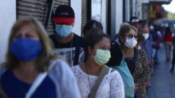 70% del país entró a cuarentena: ¿Cómo llegará la ayuda social a los chilenos?