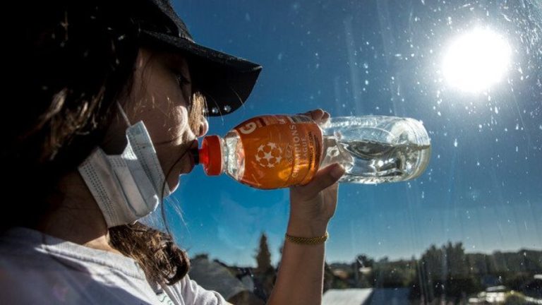 Emiten alerta meteorológica por calor: Santiago alcanzará 34° a la sombra
