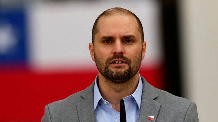 Ministro Jaime Bellolio aceptó recibir a la madre de Tomás Bravo: 