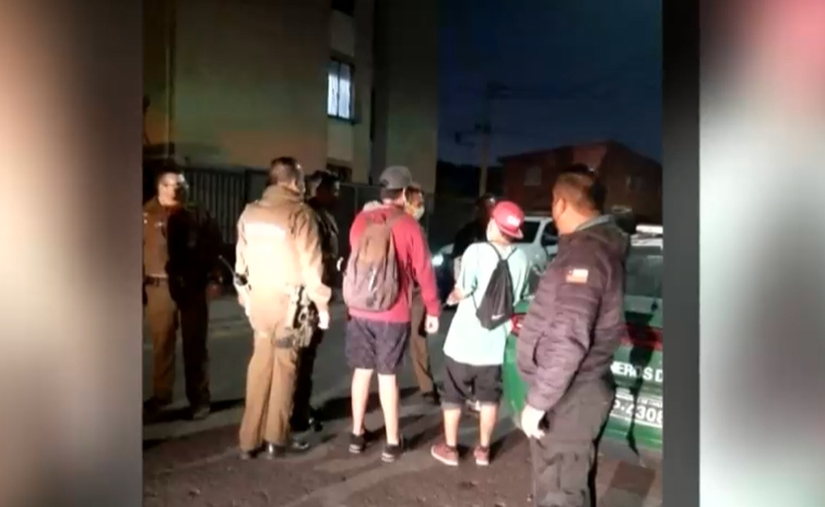 Detienen a 11 personas que participaban en una fiesta clandestina en Cerro Navia