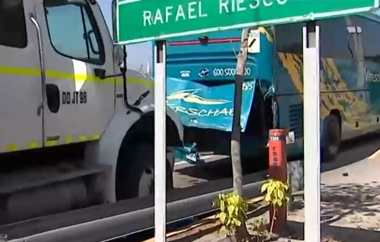 Robo de camión en Ruta 68 dejó 9 lesionados y un detenido: Terminó chocando con bus de pasajeros