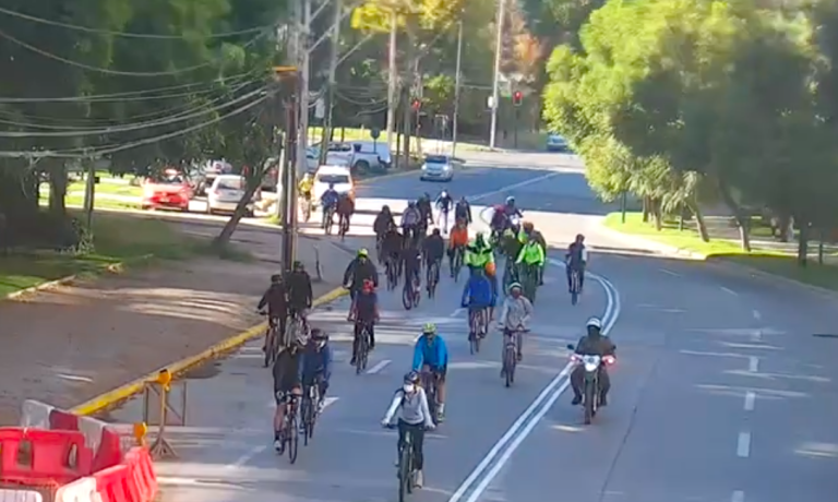 Detienen a 61 ciclistas en Lo Barnechea por transitar sin permiso fuera de la franja deportiva