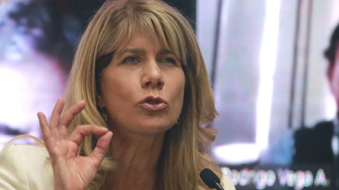 Ximena Rincón: ¿Qué tiene en la cabeza el presidente que no se pone en el lugar de las familias de nuestro país?