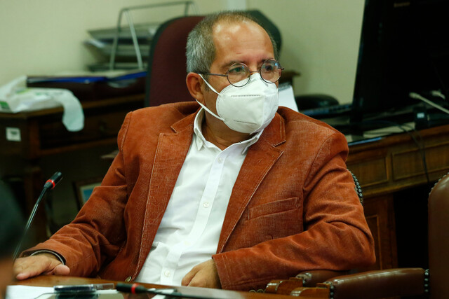 Confirman que el diputado Rubén Moraga dio positivo al COVID-19: 4 legisladores son contacto estrecho