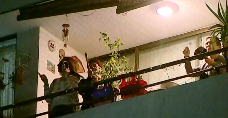 Registran cacerolazos contra requerimiento del gobierno al TC por el tercer retiro del 10%