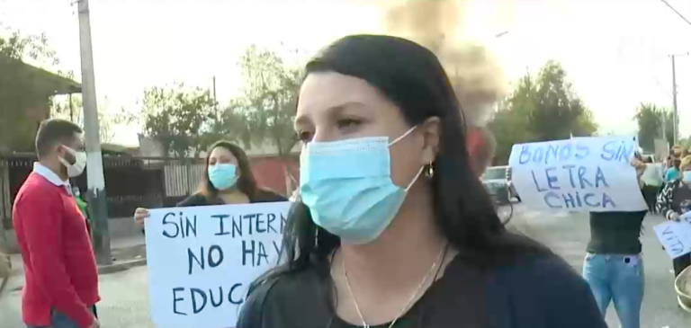 Tercer retiro: Pobladores de La Pintana se manifestaron por falta de ayudas