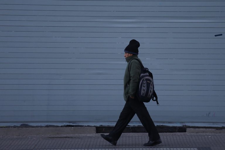 Santiago registra la tarde más fría en 7 meses: ¿Volverá a brillar el sol este fin de semana?