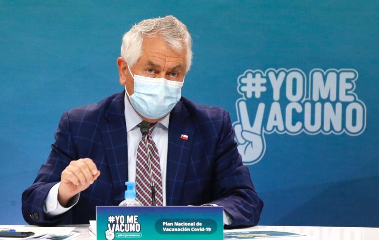 Ministro Paris por denuncias de falta de stock: 