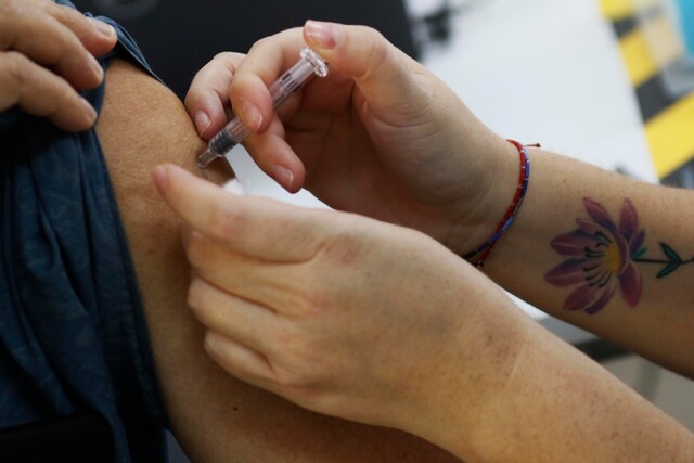 Proceso de vacunación: Este lunes es el turno de embarazadas y personas de 46 años