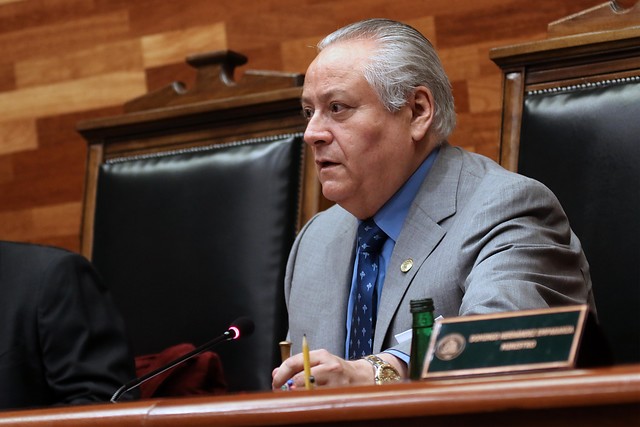 Tercer retiro: Ministro del TC dice que 