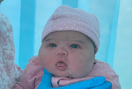 Joven dio a luz a guagua de casi 6 kilos: Pensaron que se trataba de un 