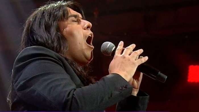 No fue su mejor presentación: La interpretación de Steve Perry fue criticada por el jurado