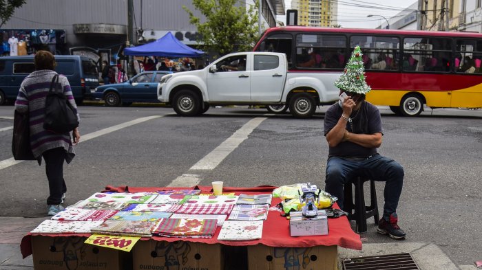 “El pequeño comercio ha sido discriminado”: Economista criticó nuevas restricciones sobre trabajo esencial