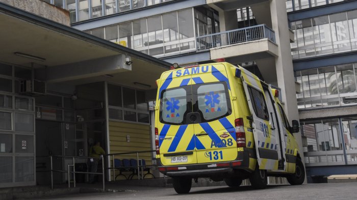 Pacientes golpearon a funcionarios y destrozaron Hospital Van Buren de Valparaíso