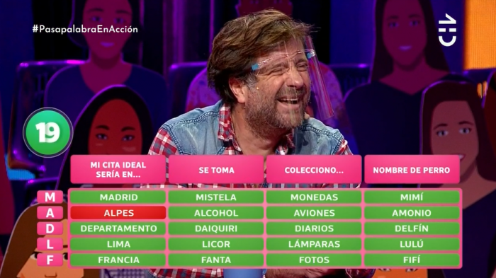 ¿Un perro delfín? Marcial Tagle causó carcajadas con sus divertidos nombres de mascotas