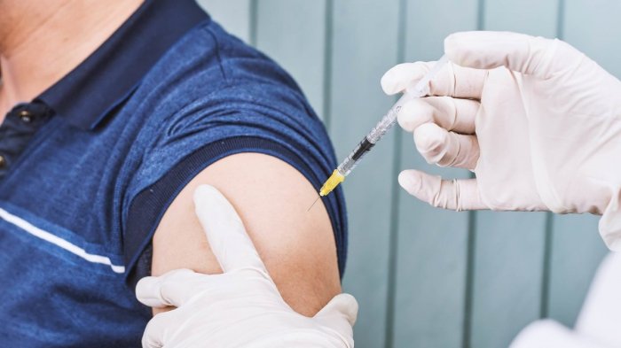 Gobierno no descarta sumar tercera dosis de vacuna Sinovac para mejorar la inmunidad