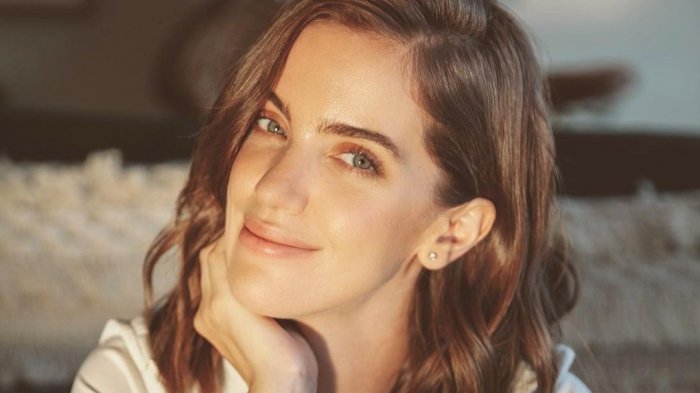 Con un toque de magia: Millaray Viera enciende las redes sociales con drástico cambio de look