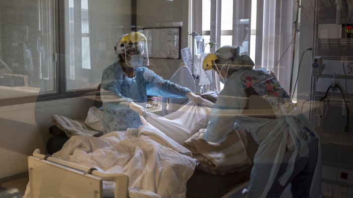 Cambian tendencias de pacientes UCI: 71% de los casos graves por coronavirus tienen menos de 60 años