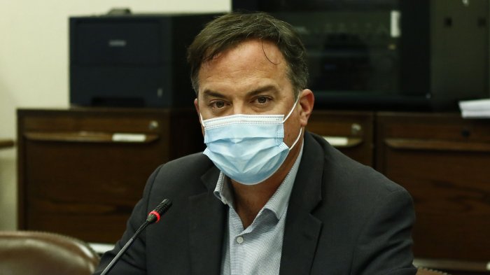 Oposición se abre a bono para personas sin fondos pero rechaza reintegro a las AFP