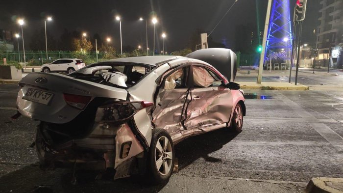 Intensa persecución por robo en Maipú: Dos personas resultaron detenidas tras violento choque en San Miguel