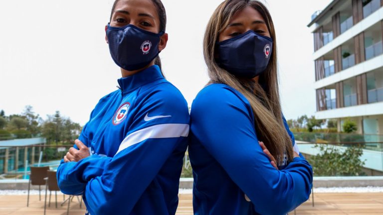 En la previa del repechaje: Así se cuida la Roja Femenina en un país con más de 50 mil casos diarios