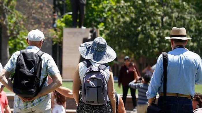 Santiago registra la primera ola de calor del año: ¿Qué hacer ante estos cambios de temperatura?