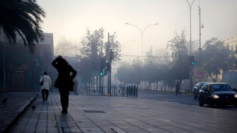 ¿Seguirá tan frío este fin de semana? Santiago registró la tarde más helada en 7 meses