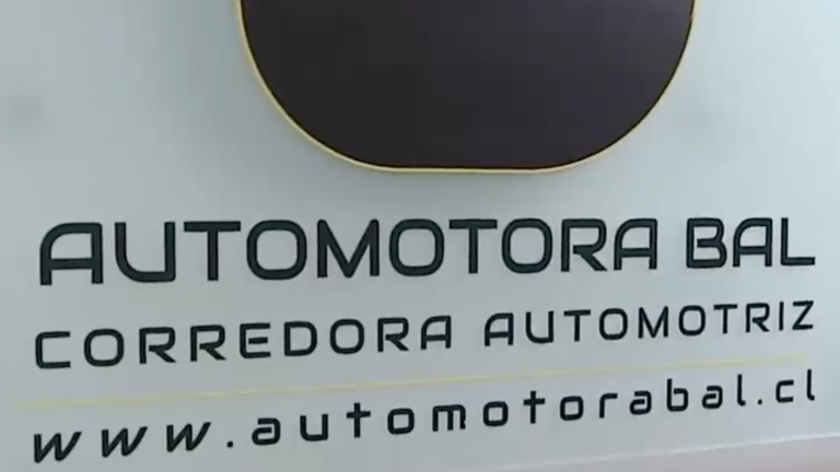 Hermanos dueños de automotoras ilícitas fueron formalizados por estafas de hasta $1.500 millones