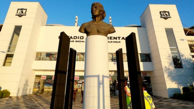 Contagio en Colo Colo por COVID-19 obliga al club a dar de baja a 18 jugadores ante Ñublense