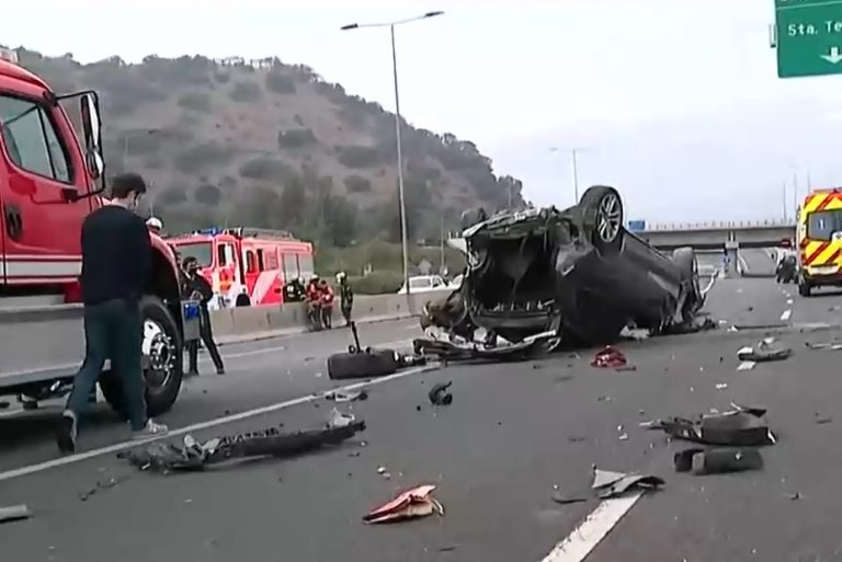 Accidente múltiple en autopista Costanera Norte dejó a 2 personas lesionadas