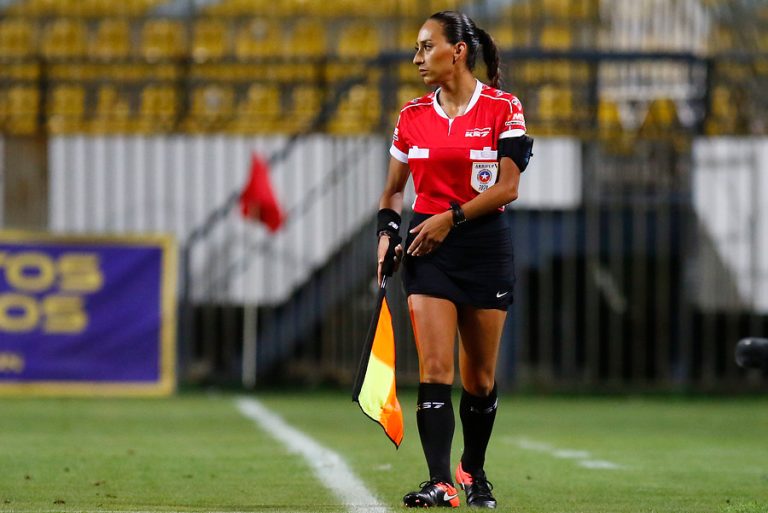 Cindy Nahuelcoy, árbitra: 