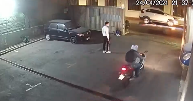 Delito en aumento: Así se organizan las víctimas para recuperar sus motos robadas