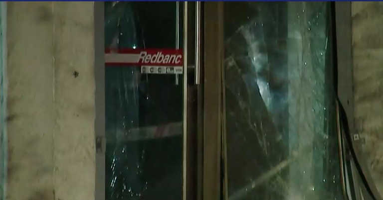 Investigan explosión en sucursal de BancoEstado en el Apumanque: Se descartó robo