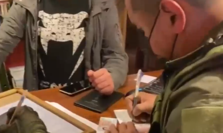 Locatarios de Plaza Ñuñoa denuncian polémicos partes por faltas a la Ley de Alcoholes