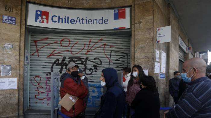 ¿Renta básica universal o ampliación del IFE? Debate entre el gobierno y parlamentarios