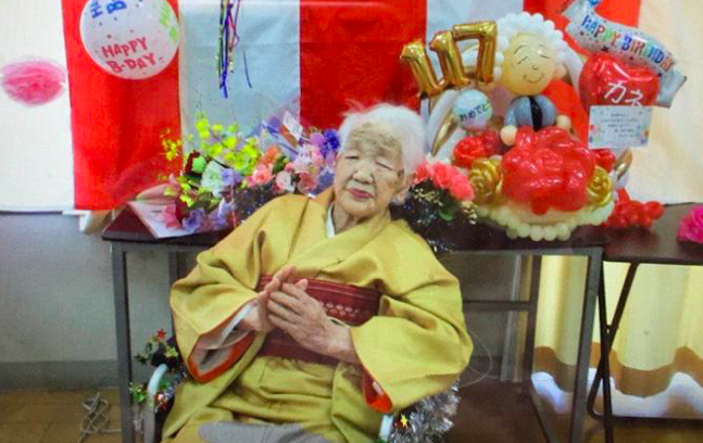 No quiere contagiarse: Anciana japonesa de 118 años no irá al relevo de antorcha de los JJ.OO.