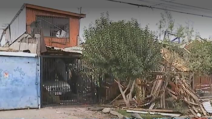 Adulta mayor con riesgo vital: Explosión de gas destruyó casa en El Bosque