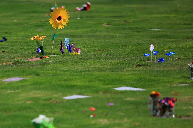 Día de la Madre: Autoridades informan que cementerios se mantendrán cerrados este fin de semana