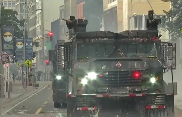 HRW denuncia uso de tanquetas y proyectiles contra manifestantes en Colombia