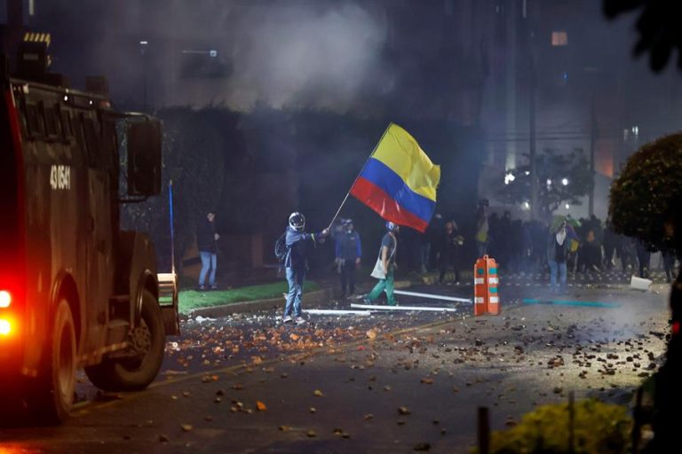 Defensoría del Pueblo reporta 548 desaparecidos por protestas en Colombia