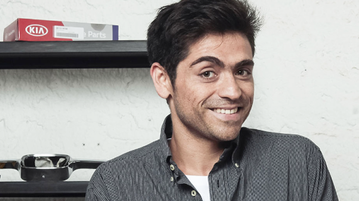 Pensó que se estaba ahogando: Etienne Bobenrieth recordó divertida anécdota surfeando