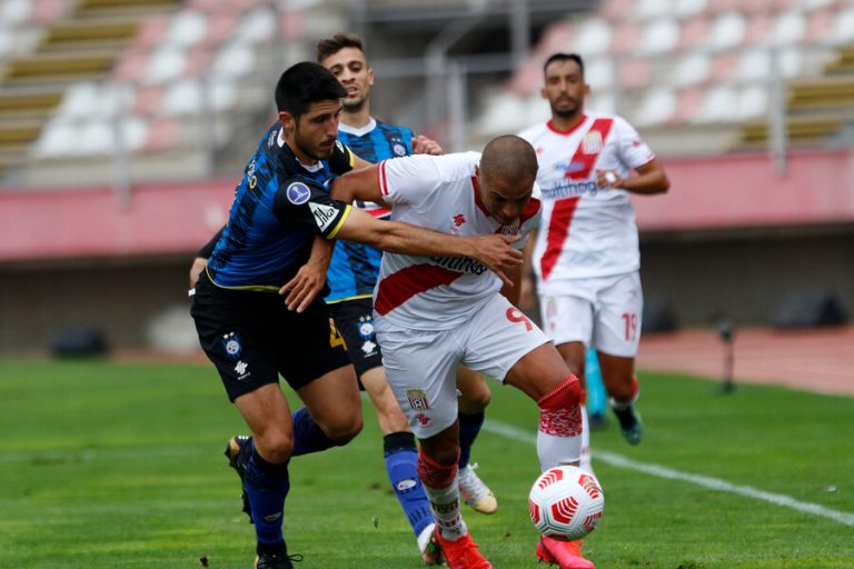 Siguen en el fondo de la tabla: Curicó y Huachipato empataron en un agitado partido