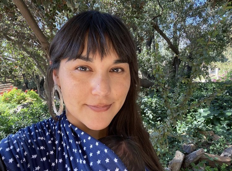 Izkia Siches enterró la placenta de su hija en el patio: “Las mejores naranjas para el desayunito dominguero”